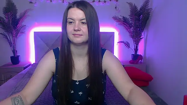 MavkaCute Adlı Modelin Canlı XXX Sohbeti