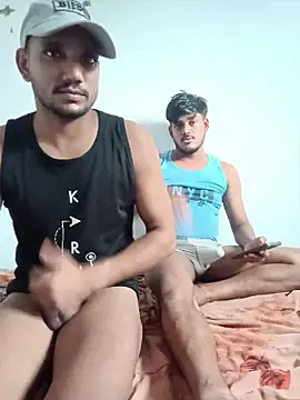 BiggerDickGuy Adlı Modelin Canlı XXX Sohbeti