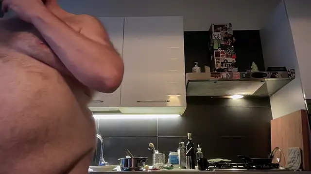 theitalianbear – Naživo XXX chat