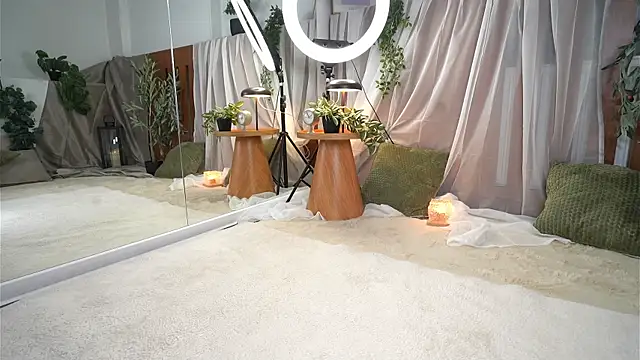 XXX chat uživo modela Innocenthish