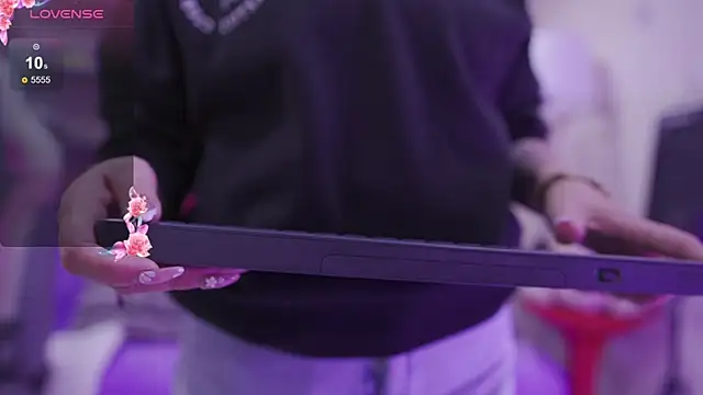 issa_monterrey Adlı Modelin Canlı XXX Sohbeti