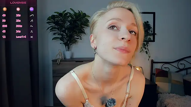 JanettePerro's Live XXX Chat