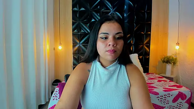 Veyra_Thaliaa's Live XXX Chat