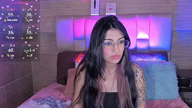 Онлайн чат XXX mia_devine_