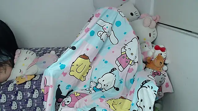 kayla_k18 Adlı Modelin Canlı XXX Sohbeti
