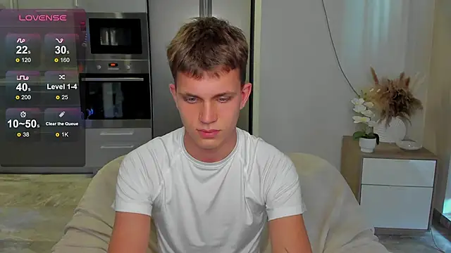 m0neyken Chat XXX live