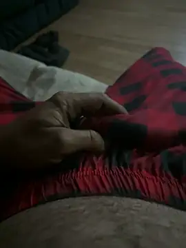 yRoyceCHallu Show in webcam