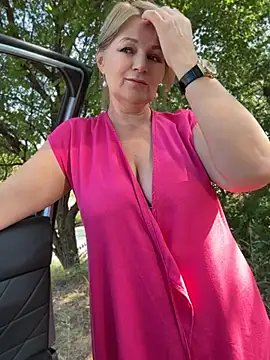 LadiNika Adlı Modelin Canlı XXX Sohbeti