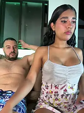 Chatroom XXX en direct de EmmaRoux_