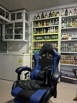 OliverWest04's Live XXX Chat
