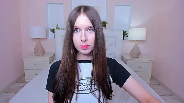 dark_k1tty Adlı Modelin Canlı XXX Sohbeti