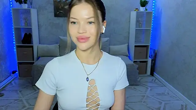 EmmyMills Live XXX-Chat