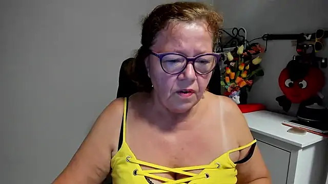 Adelewildx Live XXX-Chat