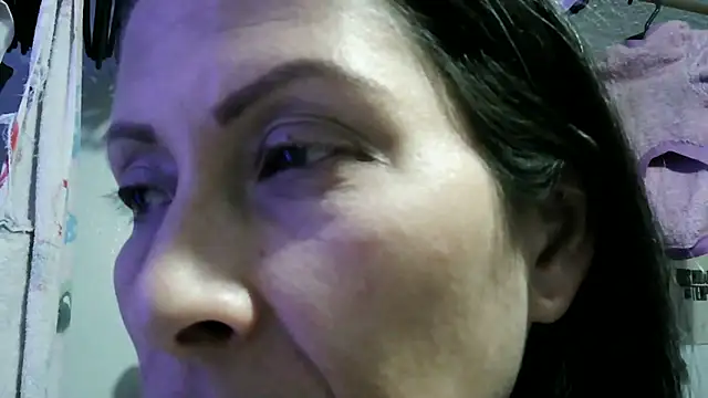 alixia81's Live XXX Chat