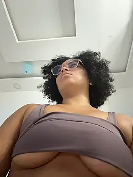 Tana_latin1- 라이브 XXX 채팅