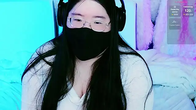 Živý XXX chat Kara-Nuna