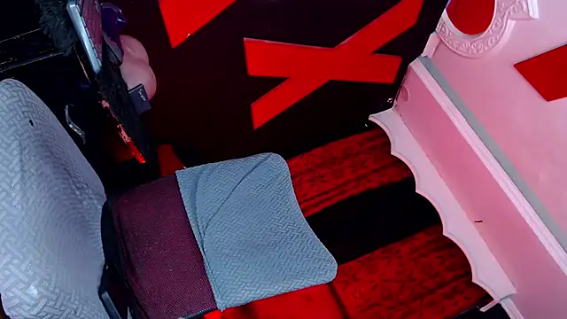 abrilbigcock XXX чат на живо