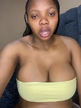 Chatroom XXX en direct de MilfBoobsxx