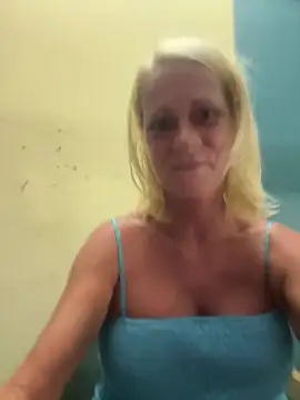 Chat XXX en directo de TiffaneyLove