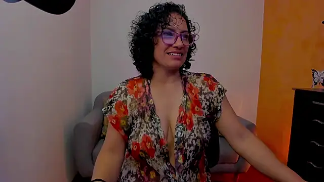 Czat XXX na żywo – scarlet_wet