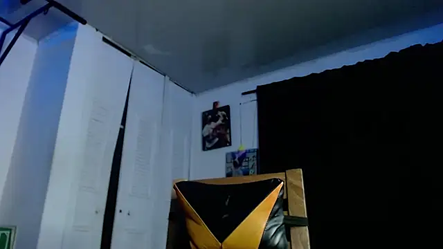Adam_Hudsond Live XXX-Chat