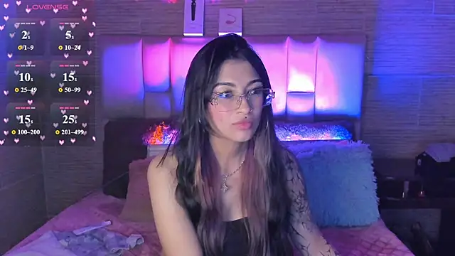 Chat XXX Live mia_devine_