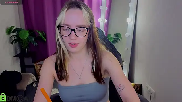 R0cket_bunny – Live XXX-chat
