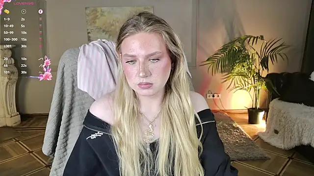 Jes_Solar élő XXX-chatje
