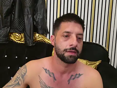 Chat XXX en directo de TommyDum