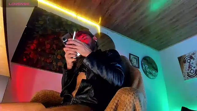 LatinMilk_ 现场XXX聊天