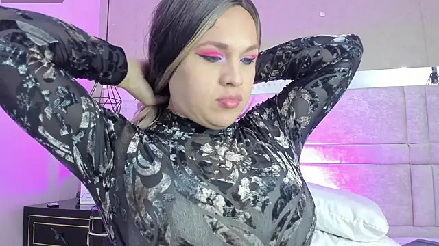 Chat +18 de kimCosseyy ao vivo