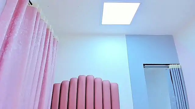 צ'אט XXX בשידור חי של Avi_Winklar