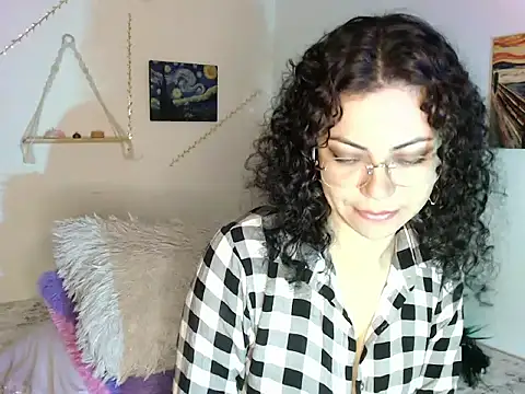 Lucyliu – Live XXX-chat