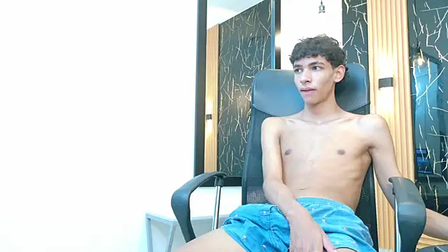 ValeriHot_1 élő XXX-chatje