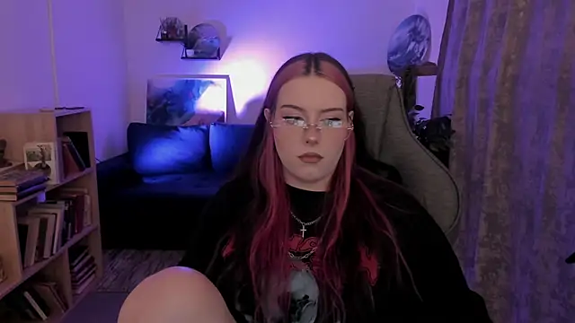 XXX chat uživo modela CoraMiel