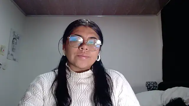 Chat +18 de Kimmy_kimmy_ ao vivo