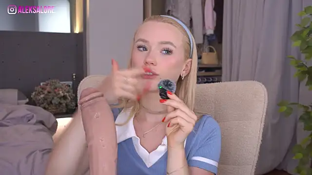 LexieLoree's Live XXX Chat