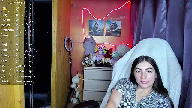 Fiery_Brunette_: απευθείας συνομιλία ΧΧΧ