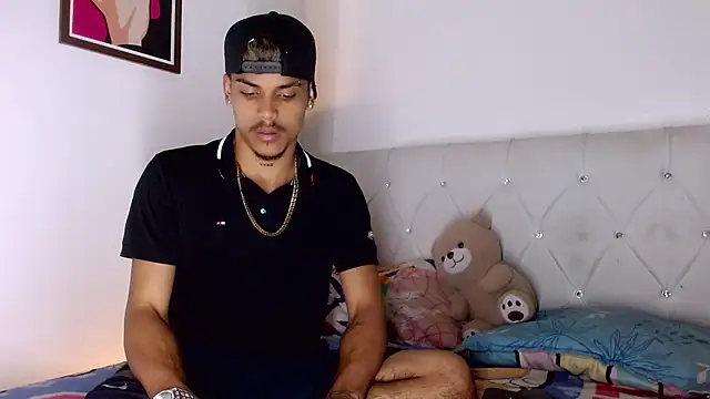 Chatroom XXX en direct de Angel_foxc13