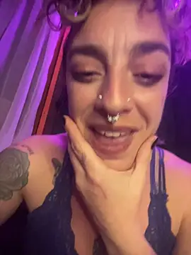 SalyTredelMonte 라이브 XXX 채팅