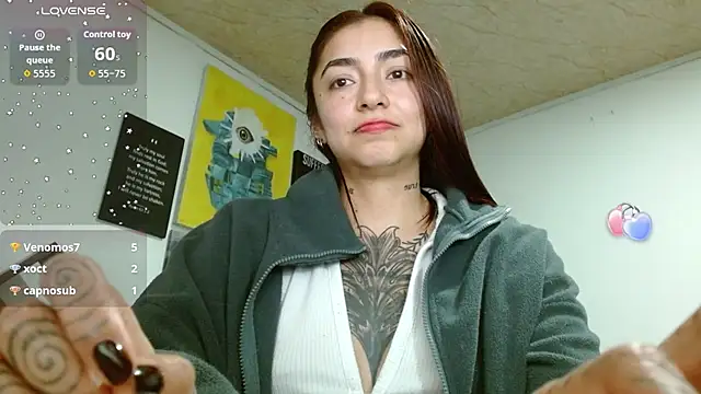 Chat +18 de ZoeBakers_ ao vivo