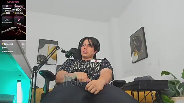 Thom_Ohtani Chat XXX live
