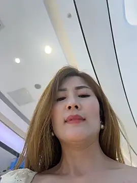 okgirl_23 Adlı Modelin Canlı XXX Sohbeti