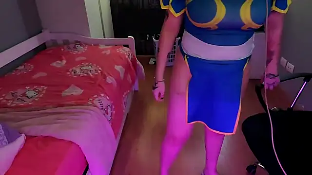 Chat XXX en directo de Lucyiy_