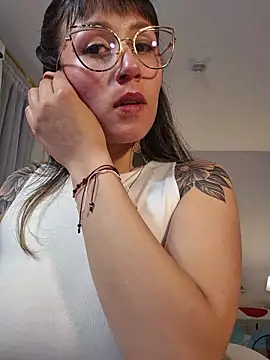 Mar_puentes Chat XXX in diretta