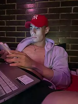 MateoCollins2026: вебкам-шоу