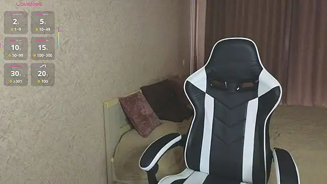Vi_Luxy Show in webcam