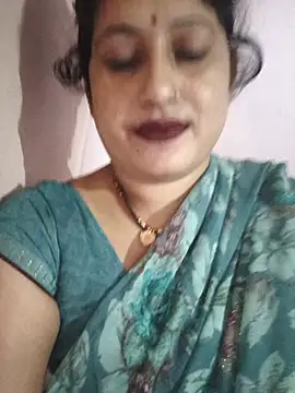 Rayal_bhabi's Live Chat Room