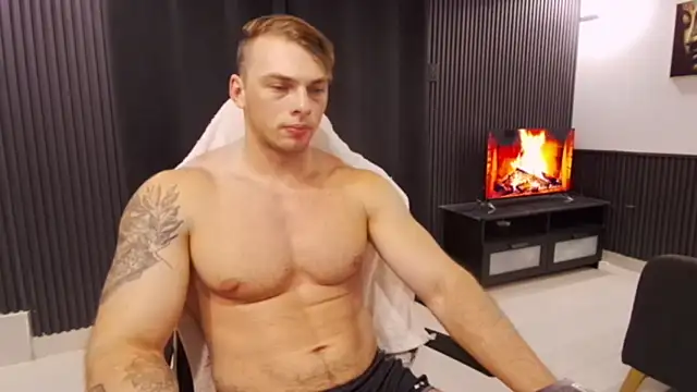 YourHotGreg Pertunjukan Webcam