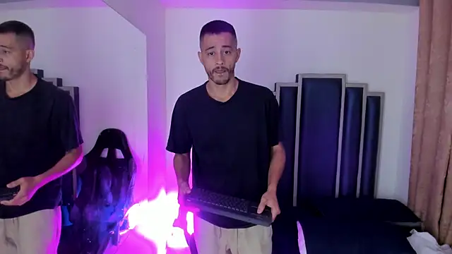 Damiam_23's Live XXX Chat